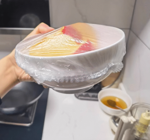 Dongxi Disposable Food-Grade Plastic Wrap Covers – Multi-Functional Bowl and Plate Lids for Leftovers, Perfect for Household Fridge Storage.(Pack of 2) photo review